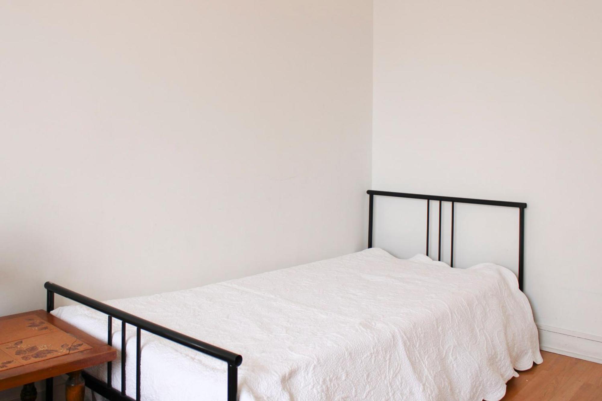 Spacious 3 With Balcony In Appartement